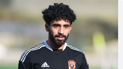 مروان عطية عن سبب بكائه بعد تتويجه بجائزة رجل مباراة الأهلي واتحاد جدة: الفترة الماضية كانت صعبة علينا