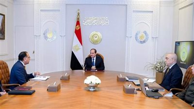 السيسي يوجه بالانتهاء من المشروعات الجديدة في الإطار الزمني المحدد لها 