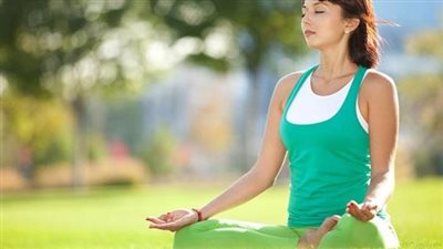 اليوجا والعلاج النفسي لعلاج 5 مشكلات حياتية.. تعرف على العلاقة بينهما