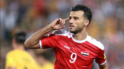 عقب استبعاده من قائمة سوريا بكأس آسيا.. عمر السومة يعتزل اللعب دوليا