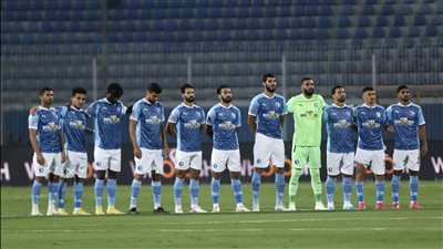 شارك في 17 بطولة خسرهم جميعًا.. شوبير يعلق على هزيمة بيراميدز القاسية