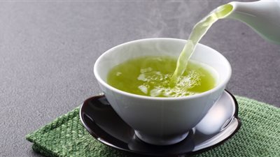 فوائد الشاي الأخضر للقضاء على رائحة الفم 