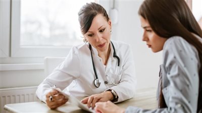 سبب الالتهابات المهبلية المتكررة وكيفية علاجها.. احذري 6 أسباب محتملة