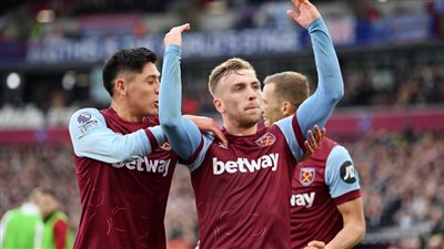 وست هام يقهر مانشستر يونايتد 