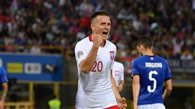 كسر احتكار ليفاندوفسكي.. زيلينسكي يحصد جائزة أفضل لاعب في بولندا 2023