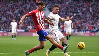 أتليتكو مدريد يخطف فوزا صعبا من إشبيلية ويتخطى برشلونة في ترتيب الليجا