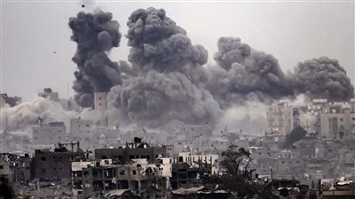  استشهاد عشرات الفلسطينيين في قصف جوي وبحري استهدف غزة