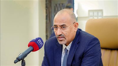 الزُبيدي يؤكد جاهزية ميناء عدن لاستقبال كافة الخطوط الملاحية المحلية والدولية (صور)