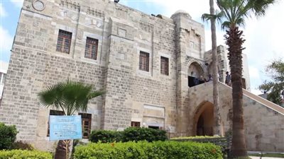 فلسطين.. الاحتلال الإسرائيلي يدمر قصر الباشا بالمركز التاريخي لغزة