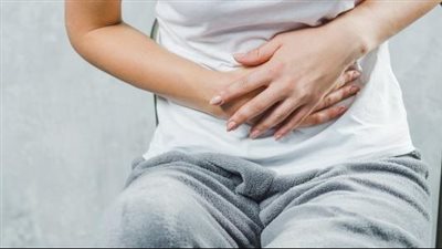 تقلصات أسفل البطن عند النساء.. 9 أسباب غير الدورة الشهرية تعرفي عليها