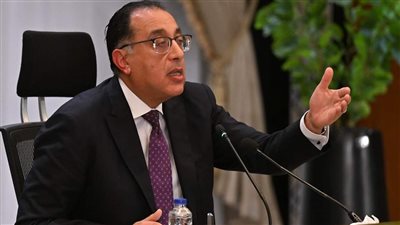 رئيس الوزراء يشرح للمواطنين أسباب زيادة أسعار بعض الخدمات 