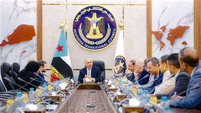 الزُبيدي يجدد دعمه الكامل للجهود التي تبذلها إدارة الجهاز المركزي للرقابة والمحاسبة (صور)