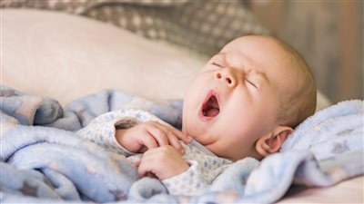سبب خمول الطفل الرضيع.. تعرفي على معدل النوم الطبيعي للأطفال الصغار