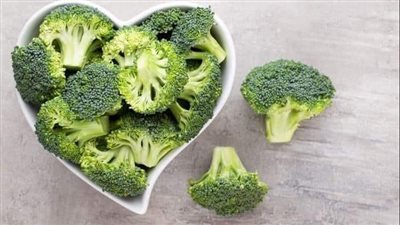 أكلات مفيدة لمرضى جرثومة المعدة.. البروكلي وعسل النحل 