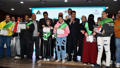 وزير الشباب والرياضة يكرم ذوي الهمم الناجحين بمشروع 