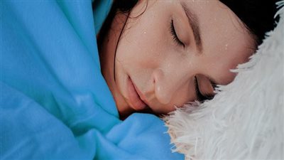 ما هي الأمراض التي تسبب التعرق الليلي؟.. 4 عوامل أبرزها العدوى والالتهابات