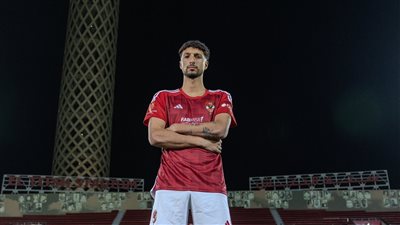 الضربة الأولى.. وسام أبو علي يغيب عن مباراة الأهلي القادمة بسبب الإصابة