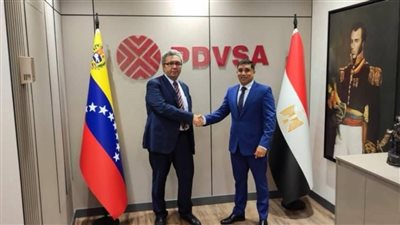 سفير مصر لدى كاراكاس يلتقي بوزير البترول الفنزويلي