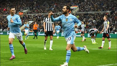 إصابة و3 أهداف في شوط مثير بين نيوكاسل ومانشستر سيتي بالدوري الإنجليزي