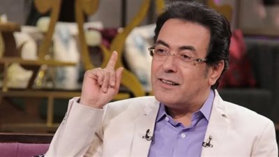 خيري رمضان يوجه رسالة للعرب الموجودين بمصر