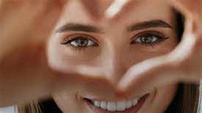 أسباب الهالات السوداء في سن العشرين.. احذري 13 عامل مؤثر على جمالك