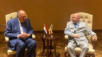 وزير الخارجية يلتقي نظيره الأوغندي على هامش قمة دول عدم الإنحياز بأوغندا