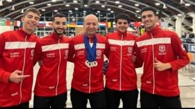 منتخب مصر لسيف المبارزة يفوز بالميدالية الذهبية في كأس العالم بالبحرين