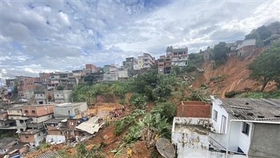  مصرع 12 شخصًا بسبب فيضانات اجتاحت ريو دي جانيرو