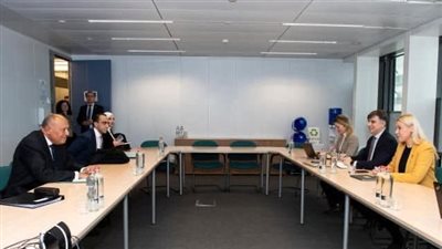 وزير الخارجية يلتقي المفوضة الأوروبية للطاقة