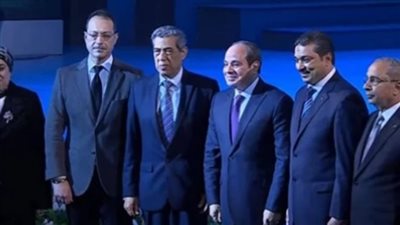 السيسي: ذكرى عيد الشرطة تحولت إلى طاقة تحد تسري في شرايين الوطن