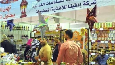مدبولي يتفق مع المُصنعين والتجار على خفض أسعار السلع بنحو 15 و20 ‎%‎ ليصل إلى 30 ‎%‎ بعد عيد الفطر