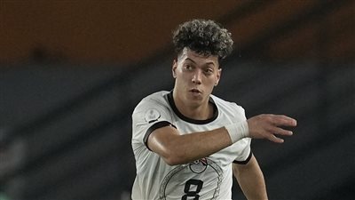 فرج عامر يكشف مفاجأة عن عروض أوروبية للاعب الأهلي إمام عاشور