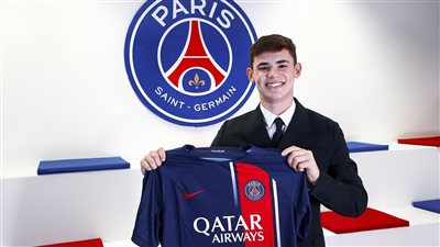 رسميًا.. باريس سان جيرمان يعلن تعاقده مع الموهبة البرازيلية موسكاردو