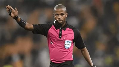 إعلان طاقم حكام مباراة مصر والكونغو الديمقراطية.. من هو أبونجيل؟