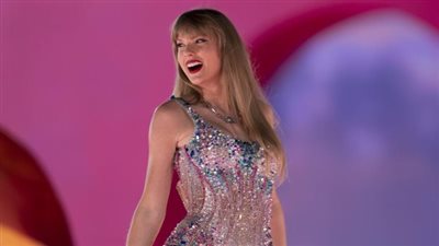 بعدما تصدرت محركات البحث.. من هي النجمة الأمريكية تايلور سويفت Taylor swift؟
