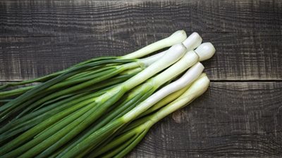 فوائد أكل البصل الأخضر فى شم النسيم 