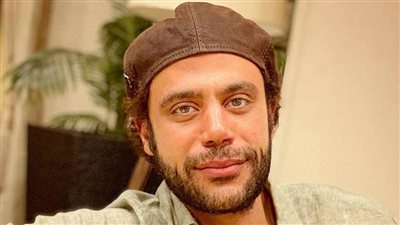 بعد دعمه فلسطين في حفل Joy awards.. رسالة خاصة من محمد عادل إمام للسعودية