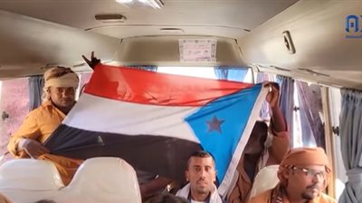 انطلاق وفود ومواكب من كافة مديريات وادي حضرموت للمشاركة في مليونية الوفاء للنخبة (فيديو)