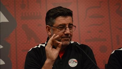 قبل الاجتماع الحاسم.. مصادر تكشف مصير فيتوريا مع منتخب مصر