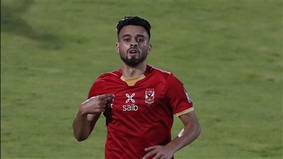 صلاح محسن ينتظم في تدريبات المصري.. تفاصيل الصفقة مع الأهلي