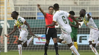 بهدف كوميدي.. مالي تهزم بوركينا فاسو وتتأهل لربع نهائي أمم إفريقيا