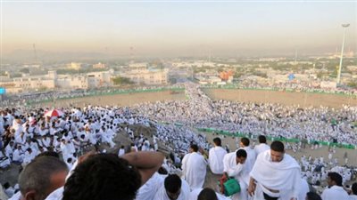 العمر المحدد لأداء مناسك الحج والعمرة.. ومدة صلاحية حامل تأشيرة