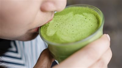 فوائد شاي الماتشا.. يقلل خطر الإصابة بسرطان المعدة