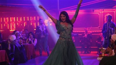  لسه مشفتوش العمل عشان تعرفوا جريء ولا لأ!.. رانيا يوسف تعلق على صورا لها بـ 