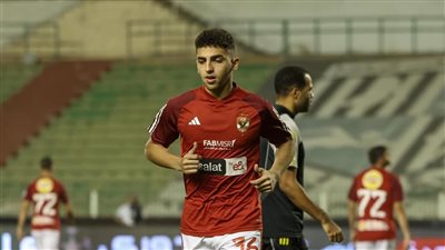 أبرزهم كهربا وعبد المنعم.. نجوم الأهلي يشاركون في جنازة والد أحمد نبيل كوكا (صور)