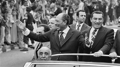 إبراهيم عيسى: لم يحقق رئيس لمصر كما حقق الرئيس السادات ويواجه حملات تشويه