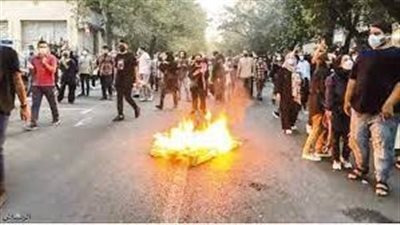 وحدات المقاومة.. علامات مشرقة لثورة الشعب الإيراني