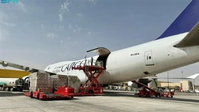 السعودية.. مركز الملك سلمان يُسير طائرة تحمل مساعدات للشعب الأوكراني