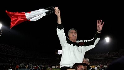 حسن شحاتة يخضع لجراحة عاجلة اليوم إثر وعكة صحية مفاجئة