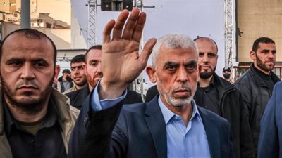 ما حقيقة هروب يحيى السنوار إلى سيناء المصرية؟